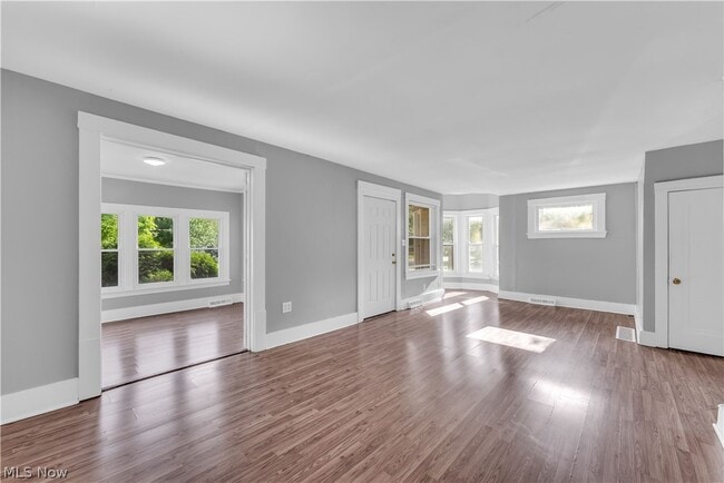 Photo - 3624 Archwood Ave Unit 3624/DN