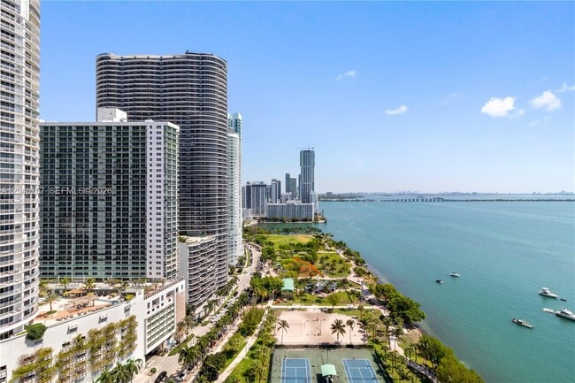 Building Photo - 1717 N Bayshore Dr Unit A-2837