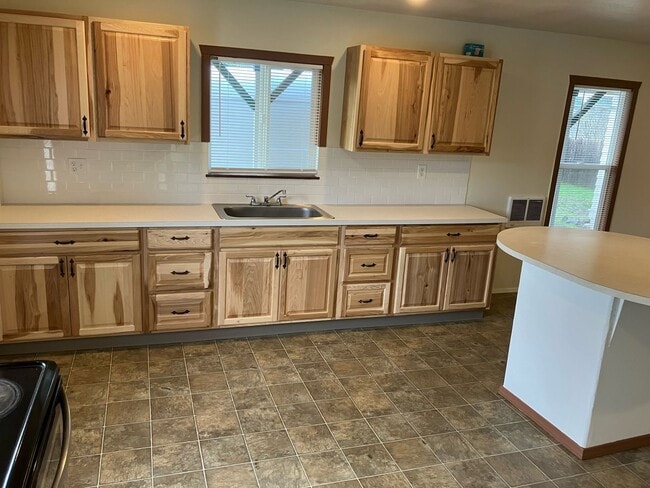 Photo - Welcome to this cozy spot 2 bed, 1 bath, r...