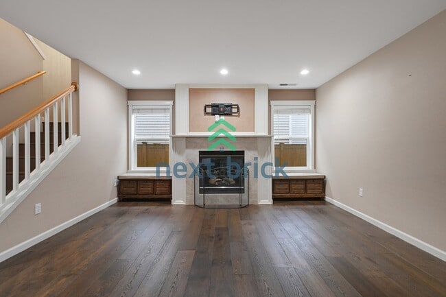 Photo - 4-Bedroom Home with Quartzite Counters & Modern Upgrades