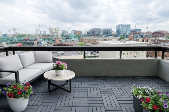 Photo - 418 Commonwealth Ave Unidad 1002