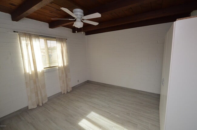 Photo - 2611 E Fort Lowell Rd