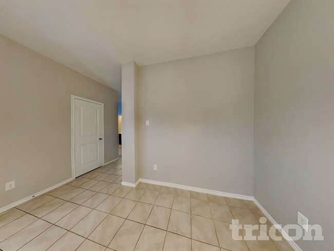Photo - 957 Newby Ln
