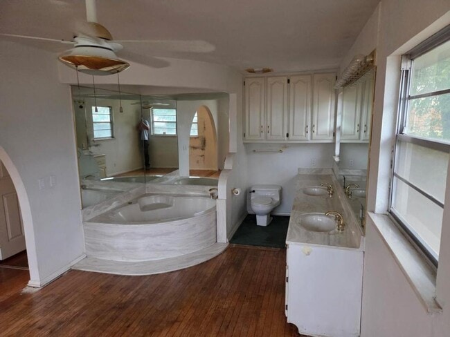 Photo - 914 W Preston Ave