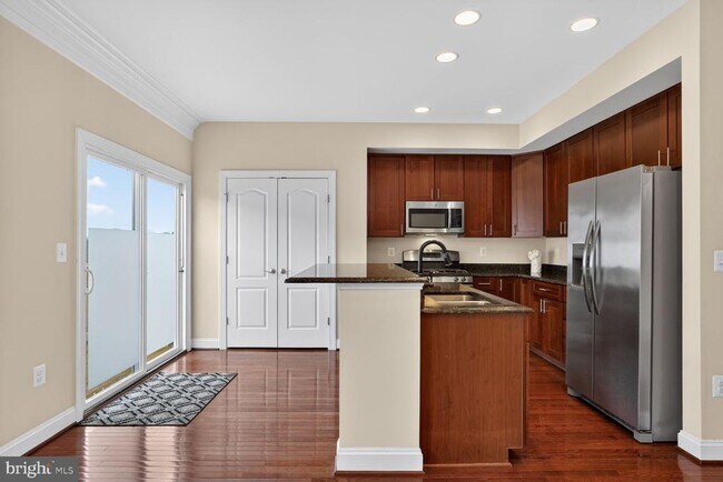 Photo - 3711 Chippendale Cir