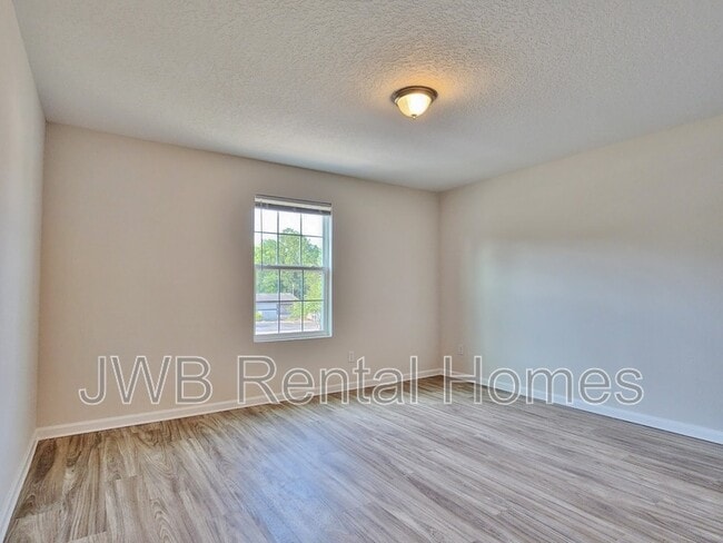 Photo - 8492 McGirts Village Ln