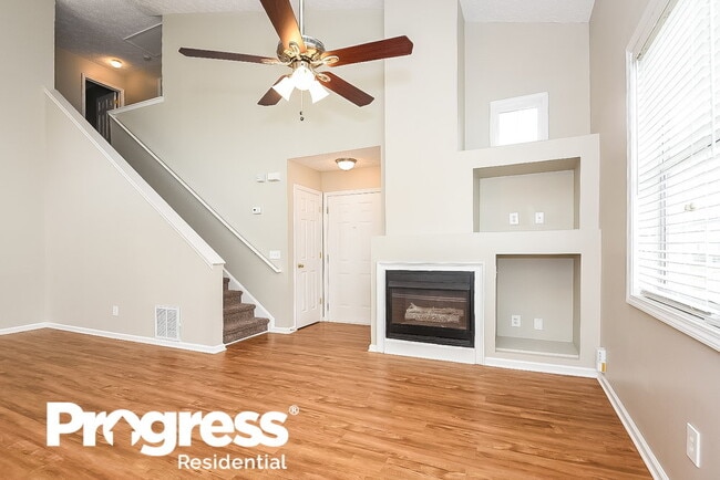 Photo - 160 Windcroft Cir NW