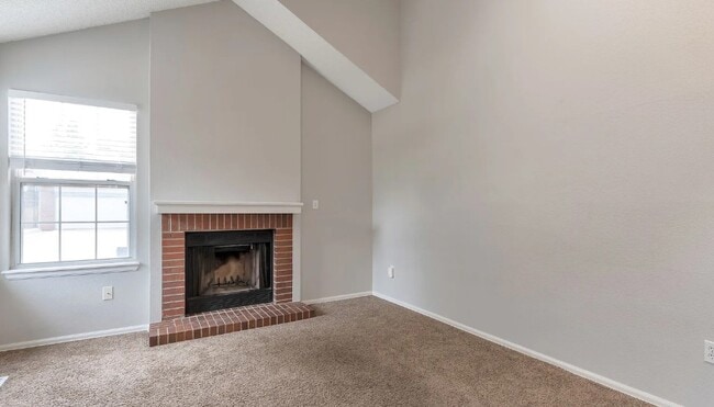Photo - 1085 Cherry Blossom Ct