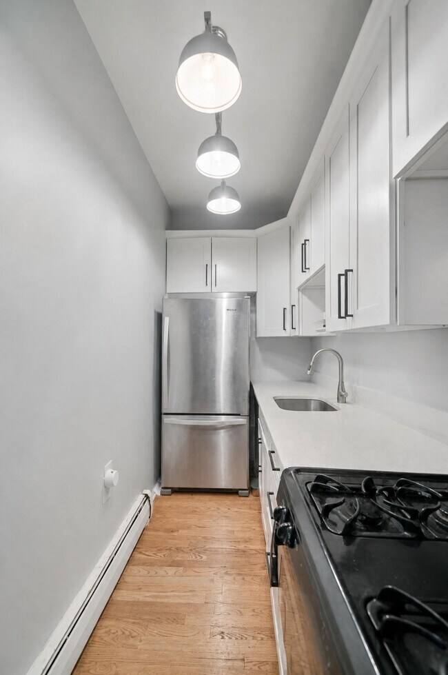 Photo - 168 Coles St Unit 3D