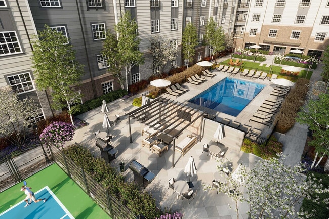Quincy Lofts_Pool_Courtyard_cam_01