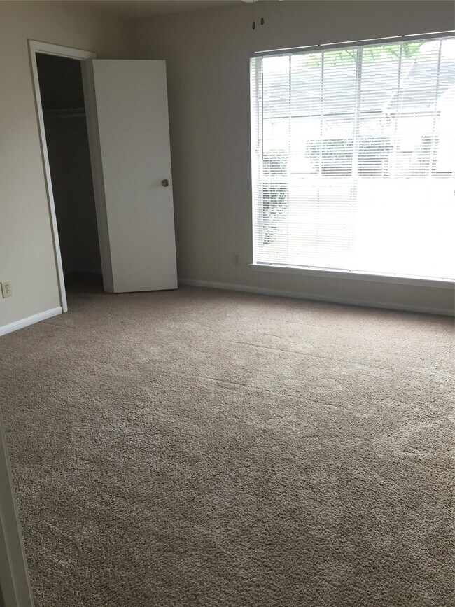 Photo - 1224 Lyric Ln