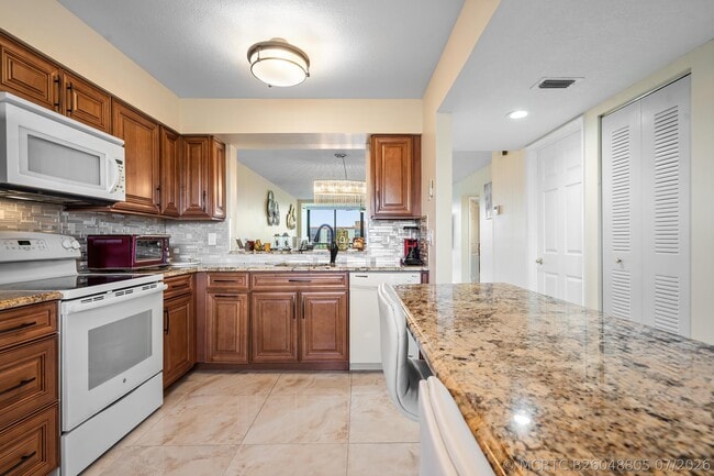 7290 Kinghurst Dr Unit 607