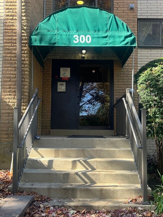 Photo - 1 Bd / 1 Bth Warminster Condo Unit 318