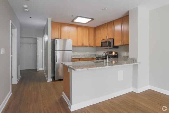 1 BR, 1 BA - Kitchen