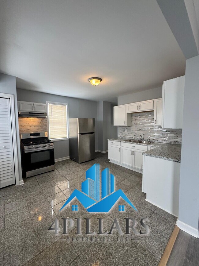 Photo - 3904 Deodar St Unit 2F