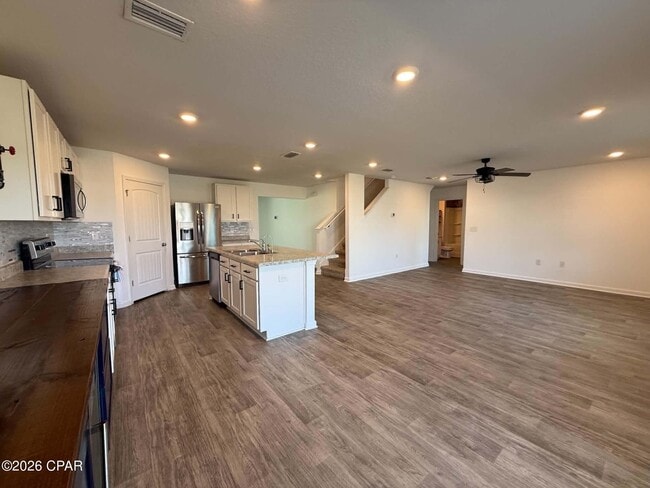 7300 Ellie B Dr
