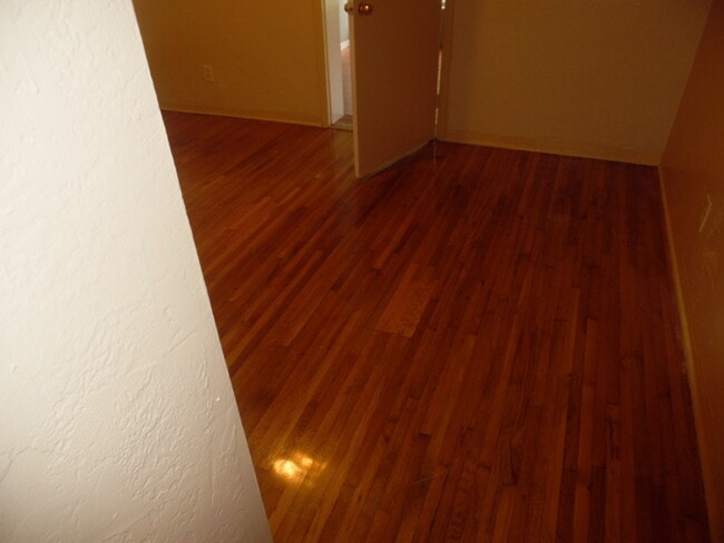 Photo - 1900 NE 157th Ter