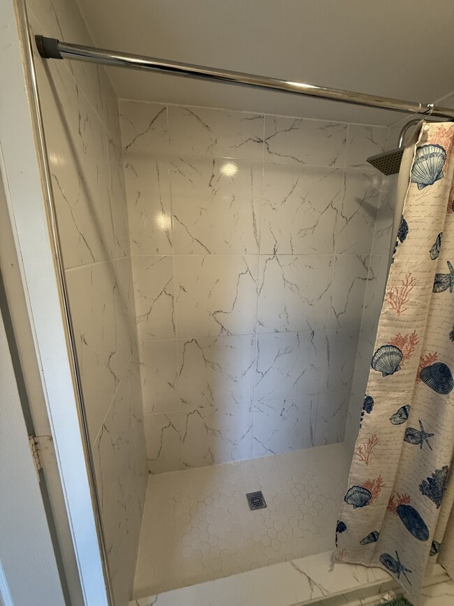 Photo - 429 Morgan Cir S