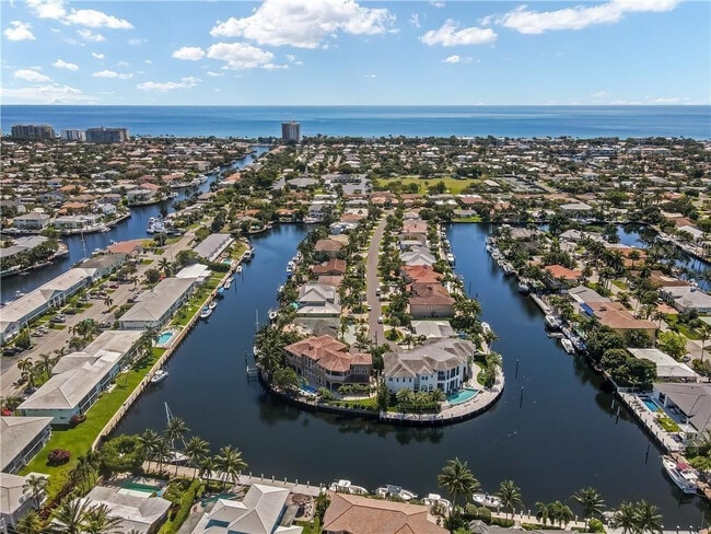 Photo - 2161 NE 35th St