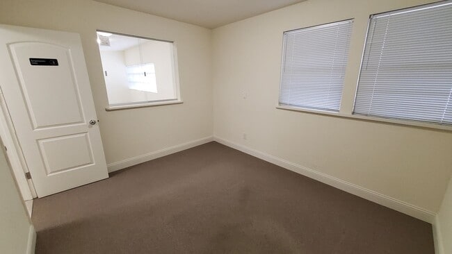 Photo - Residential/Office