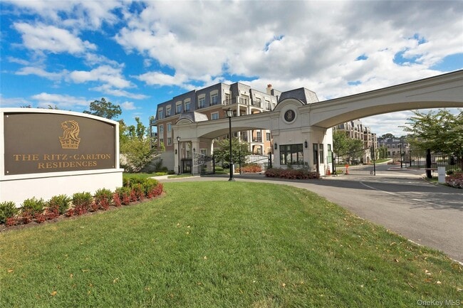 Photo - 3000 Royal Ct Unit 3107
