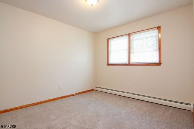 Photo - 17 Wallace St Unit 2