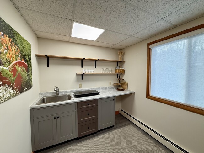 Photo - 507 E Main St Unit 2