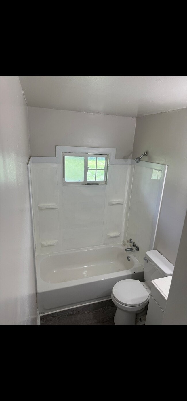 Photo - 28 E Adams Dr