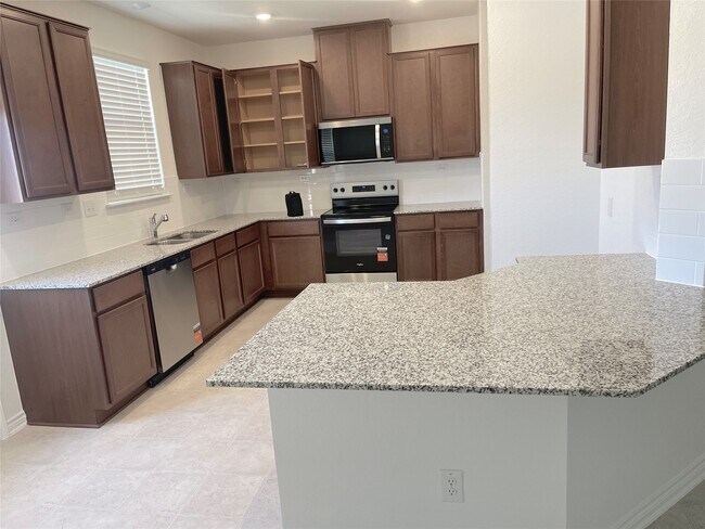 7543 Fishbowl Ln