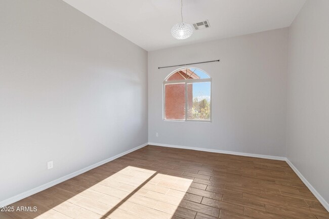 Photo - 1511 S 377th Ave