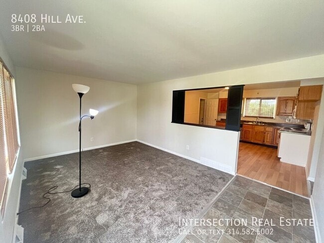 Photo - 8408 Hill Ave