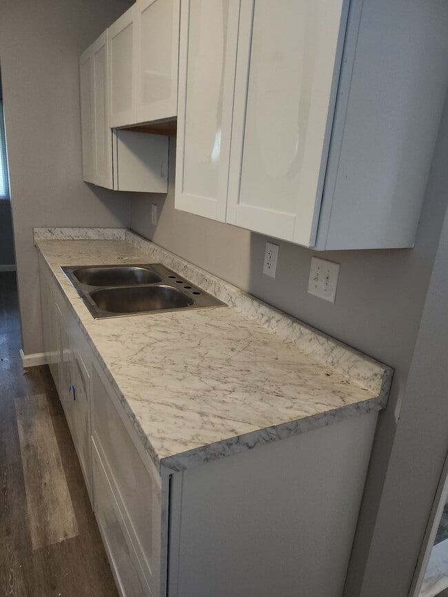 Photo - 2735 Thomas Rd