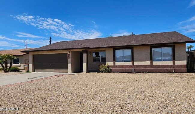 Building Photo - 9920 N 90th Ln Rental