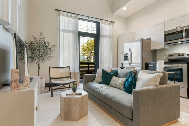 Living Space - 111 Greenwood Rental