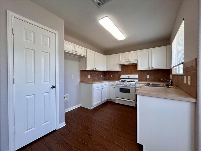 Photo - 1019 Terra St