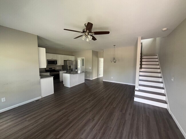 158 Apache Ln