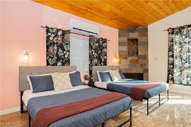 Photo - 2205 Santa Paula Dr