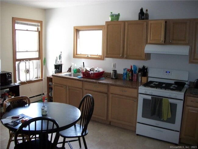 Photo - 20 Lawrence St Unit 2