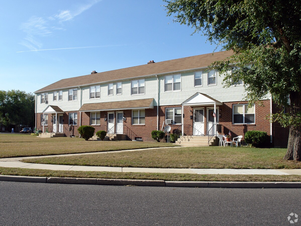 Photo - Paulsboro Gardens Apartments