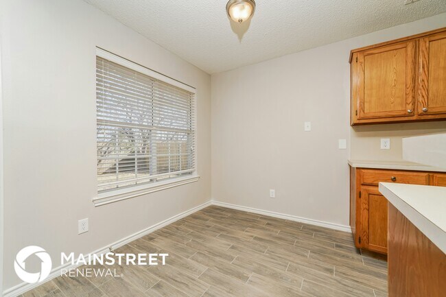 Photo - 922 Bayfield Dr