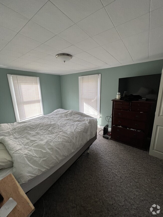 Building Photo - 67 Connors St Unit 3 Rental