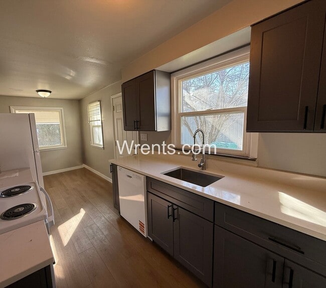 Photo - Charming 3 Bed / 1 Bath Home – North Spokane