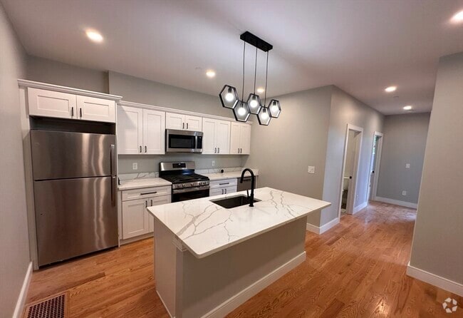 Building Photo - 16 Baker Ct Unit 5 Rental