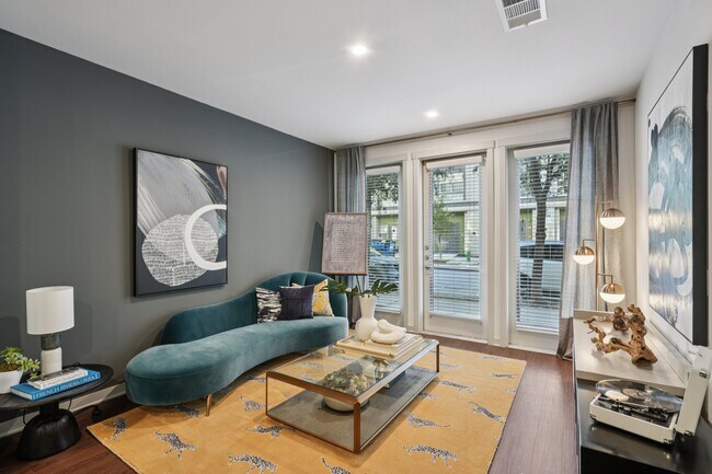 Photo - Montage Southside