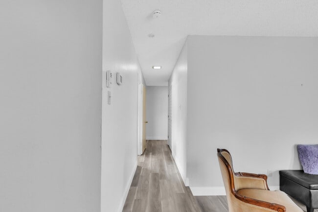 Photo - 6630 Lindbrook Way