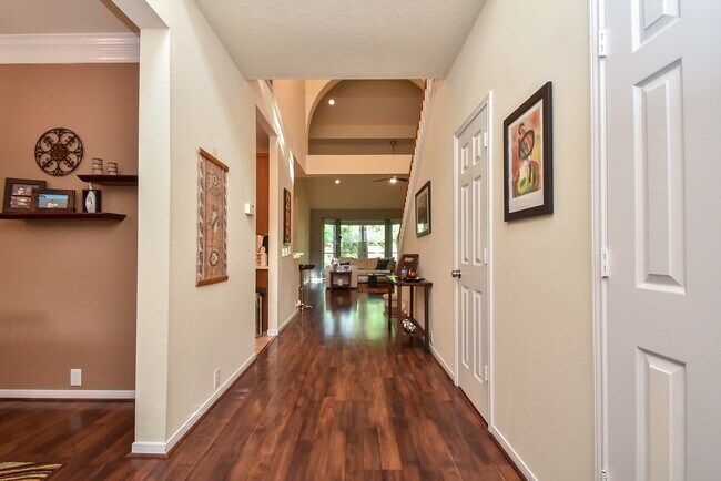 Photo - 1211 Deerbrook Dr
