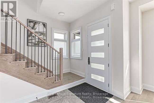 Photo - 114 Clement Ln