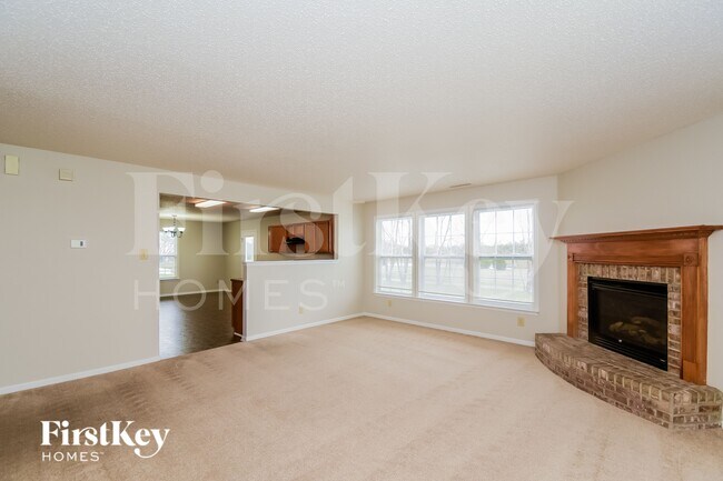 5661 Grassy Bank Dr