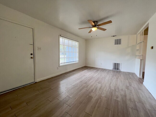Photo - Cozy 2 Bedroom Home