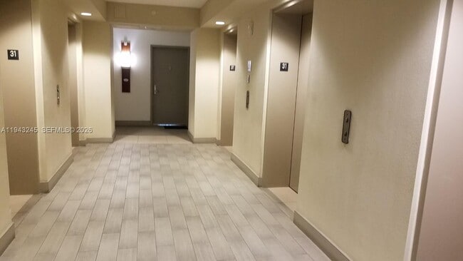 Photo - 1750 N Bayshore Dr Unidad 2810